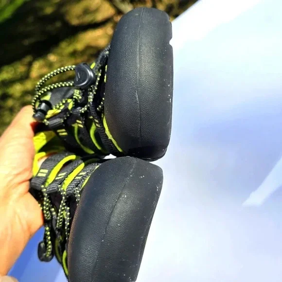 Keen Newport H2 Hiking Outdoors Water Sport Sandals Black Women 8-8.5 Big Kid 7 - Picture 10 of 12